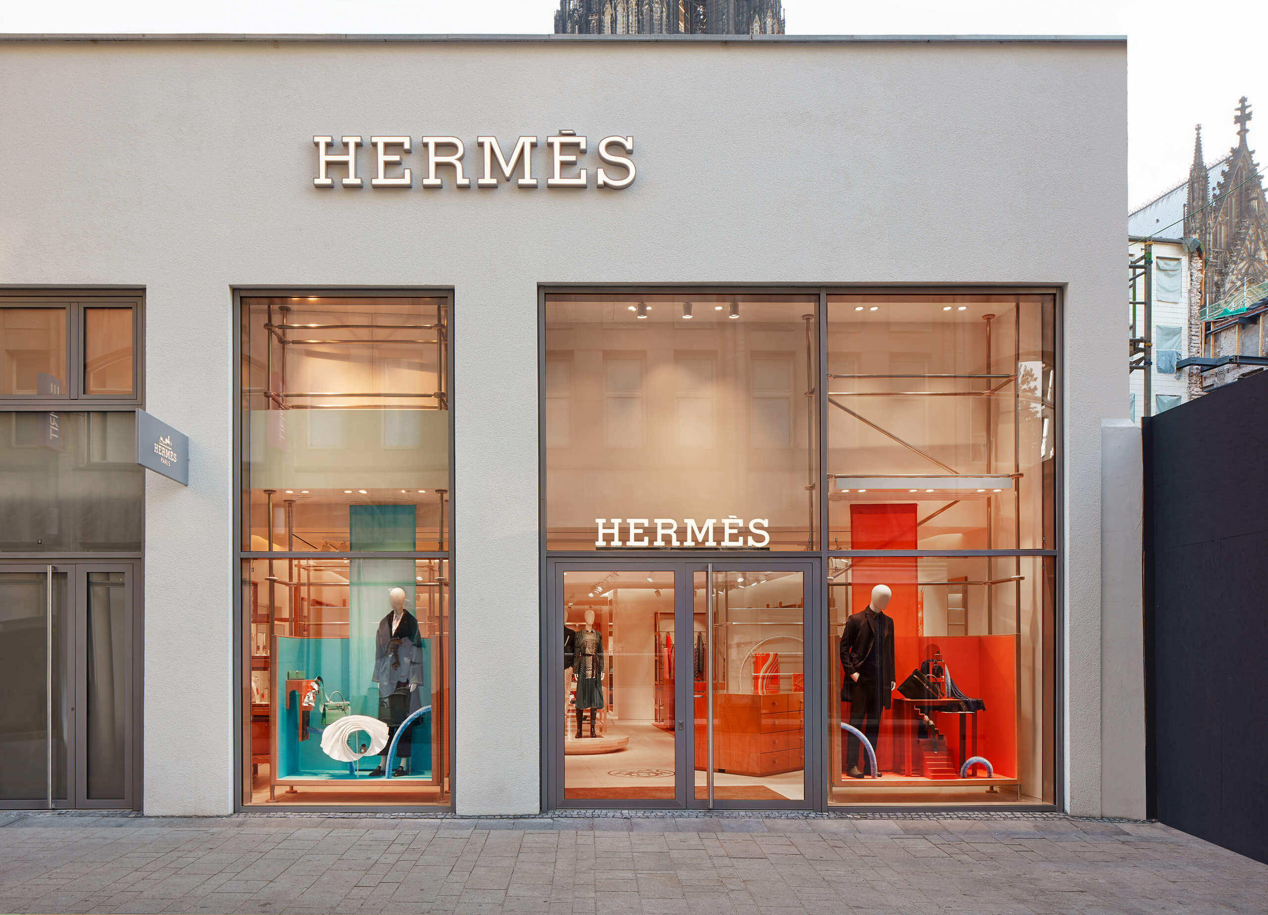 Hermes 200 Bil